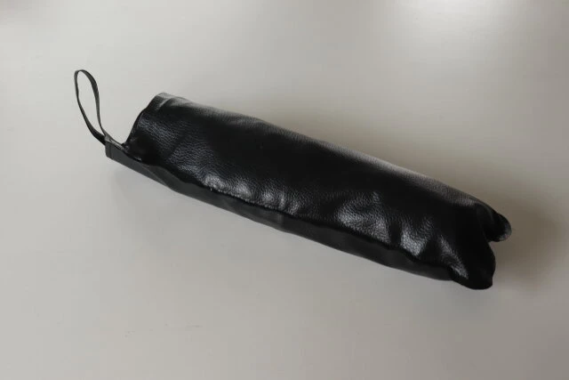 ダイソー　折りたたみ傘型サンシェード（レギュラー）　収納袋
