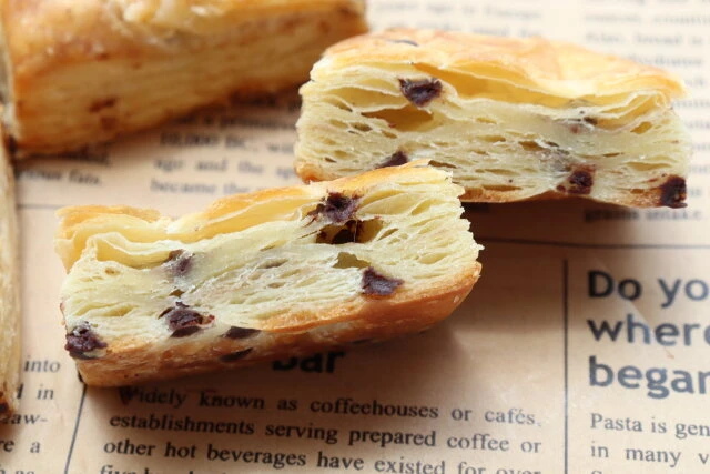 セブン‐イレブン　発酵バター香る チョコチップパイ4個入り　美味しい
