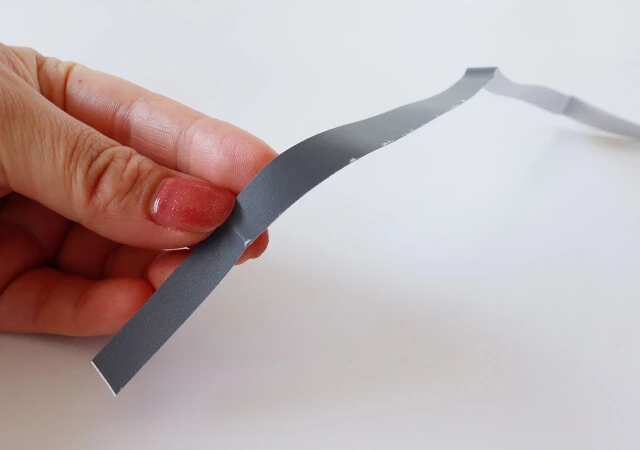ダイソー　反射テープ（巾1.1cm×105cm）