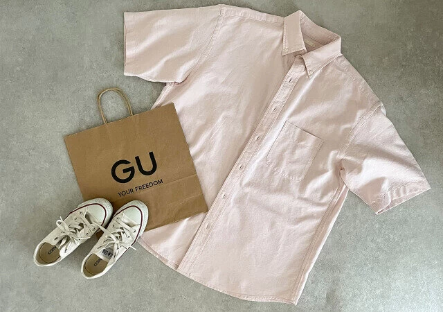 gu メンズ ピンクシャツ