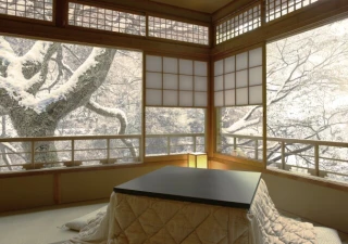 「星のや京都」冬の嵐山の絶景を眺めてこたつでぬくぬく♡貸し切り屋形舟を楽しむ贅沢旅
