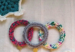 かぎ針編みで簡単♡ヘアアクセサリーの作り方