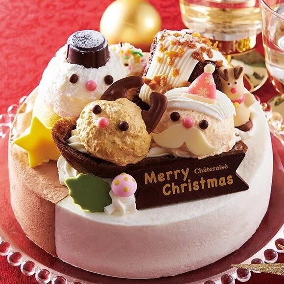 シャトレーゼ　数量限定　クリスマスケーキ　Xmas大忙しのサンタさんデコレーション18cm