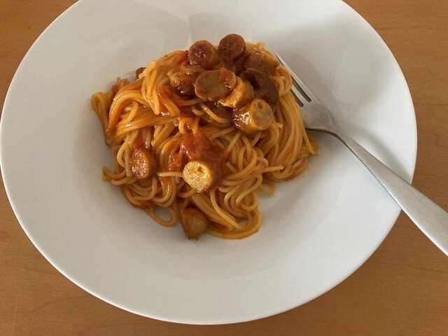 ダイソー　電子レンジ調理器 パスタ（大容量）　ナポリタン