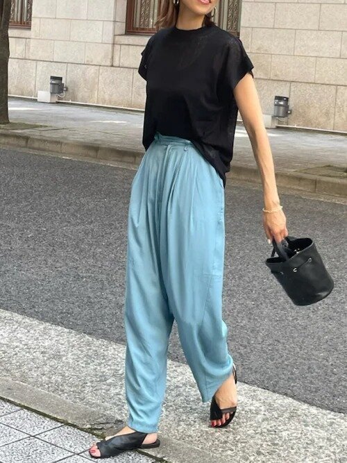 黒トップス でおしゃれに着やせ マネすれば垢抜ける 旬夏コーデ7style Michill Bygmo ミチル