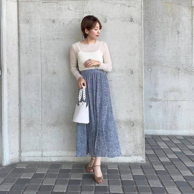 夏は 透けアイテム が大人可愛くて垢抜ける おしゃれさんの涼しげお手本コーデ Michill Bygmo ミチル 夏は 透けアイテム が大人可愛くて垢抜ける おしゃれさんの涼しげお手本コーデ Michill Bygmo ミチル