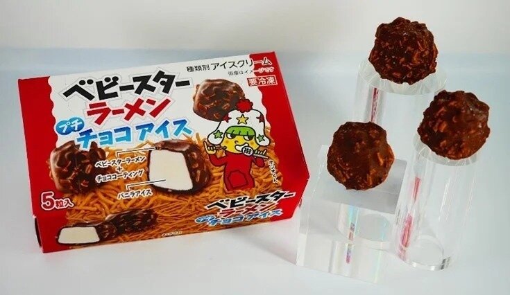 ファミリーマート　ベビースターラーメン プチチョコアイス　パッケージ