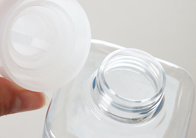 100均　ダイソー　粉が計れる計量カップつき洗剤ボトル　容器　注ぎ口　幅広　詰め替え簡単
