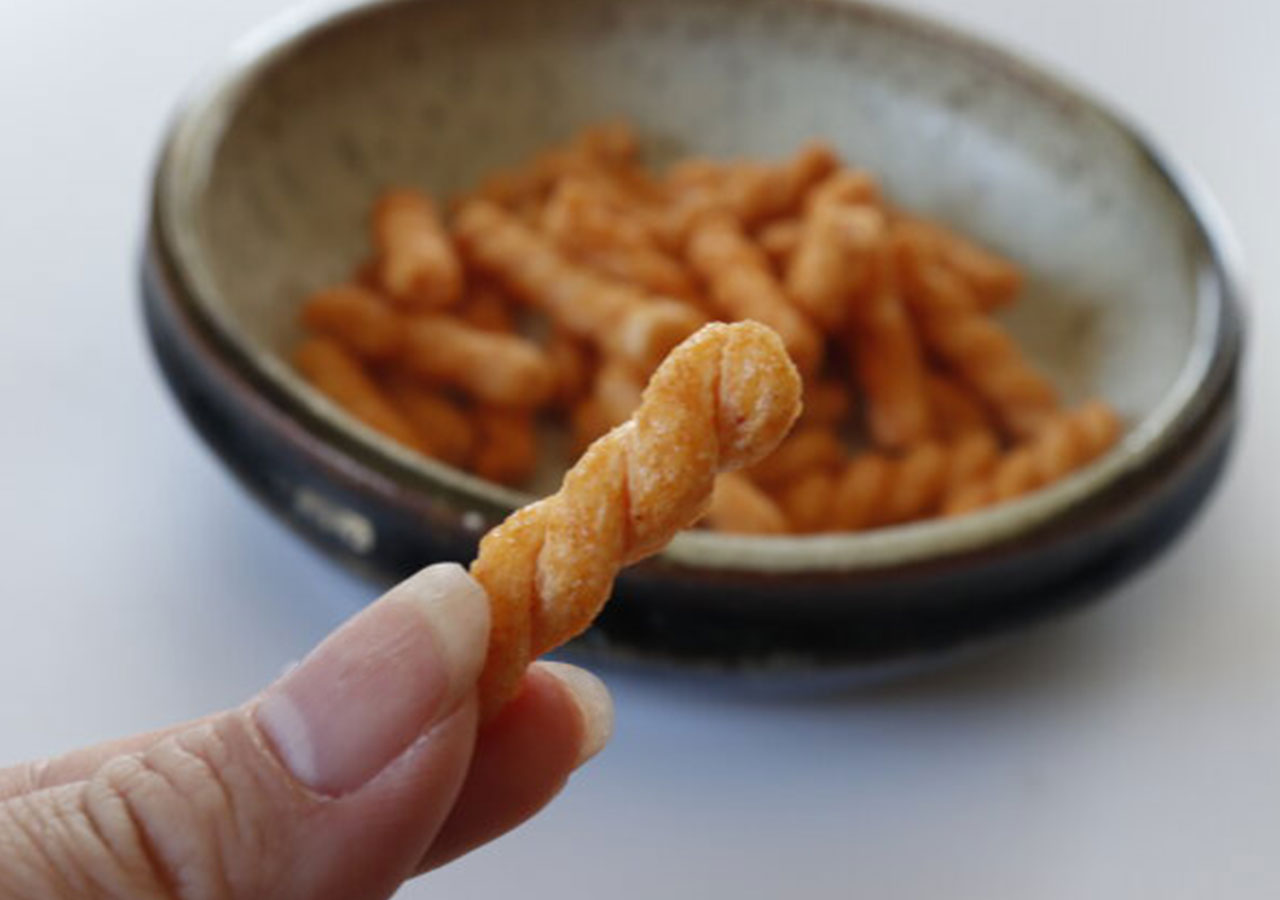 ダイソー　麻花　ねじねじ　お菓子