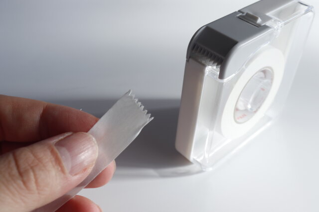 100均　ダイソー　マスキングテープカッター（スクエア）　プラスチック刃　切れ味　ギザギザ