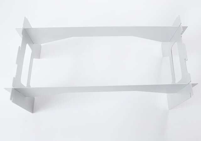 ダイソー　アルミテーブル（ミニサイズ、組み立て式）　組み立て　簡単