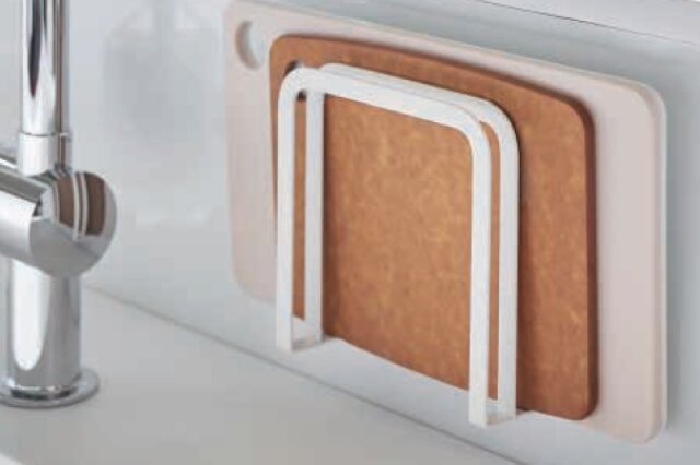 ニトリのマグネット収納シリーズの新商品のマグネットまな板スタンド