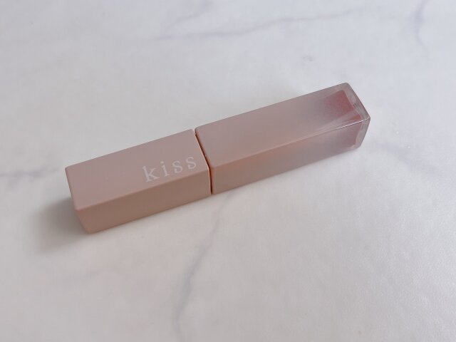 Kissのリップアーマーの熱帯のバラッドのパッケージ