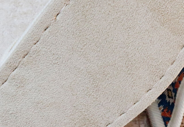 ダイソーの外縫いスリッパ（エスニック、紙布、25cm-27cm）の本底部分