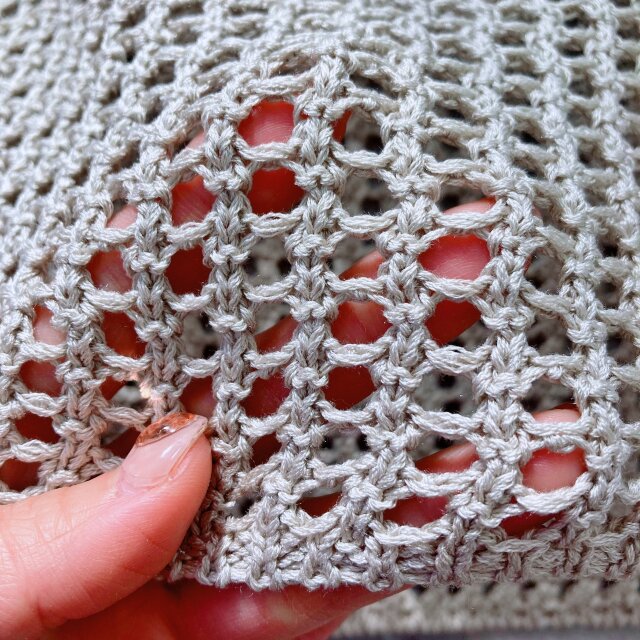 メッシュセーターの編み目