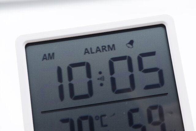 ダイソーの大画面温湿度付デジタル時計