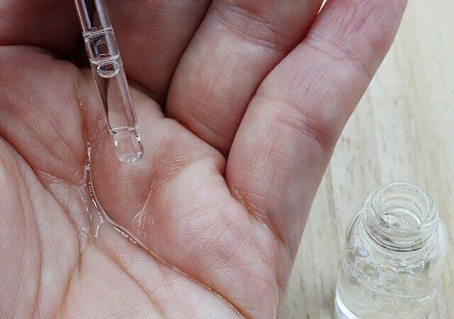 セリアのスポイト付きガラス瓶の使用例