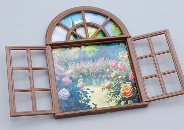 セリアのミニチュア 窓枠 アーチに台紙の風景をディスプレイ