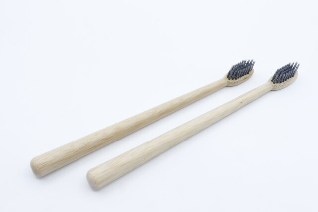 スタンダードプロダクツの環境に優しい竹の歯ブラシ 大人用（細）二本入