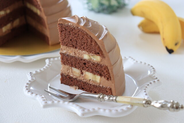 チョコバナナドームケーキのカット