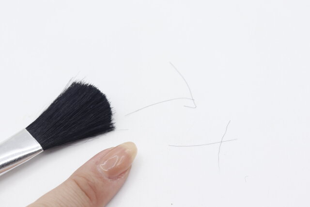 ダイソーの電子用品掃除セットのブラシの毛
