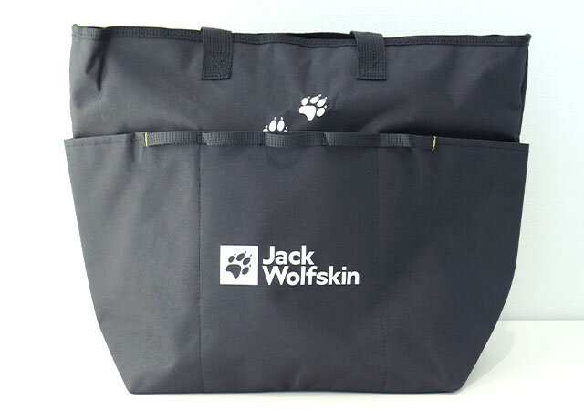 宝島社のJack Wolfskinの大容量トートバッグ付録2