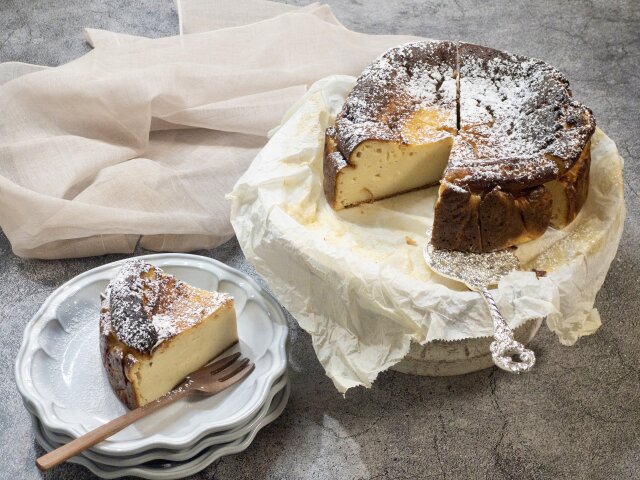 ホットケーキミックスとヨーグルトでヘルシーチーズケーキの完成