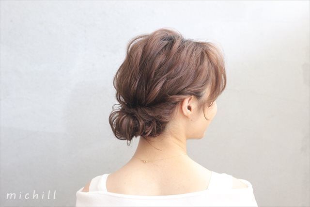 ヘアアレンジがうまくいかない 成功のコツあこがれのさっぱりシニヨンヘアを上手につくる秘訣 Michill ミチル