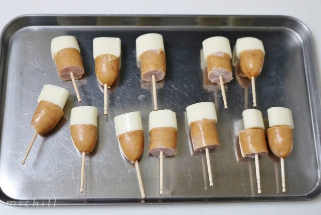 ミニチーズハットグの作り方 大行列グルメ韓国ホットドッグもホットケーキミックスなら簡単 Michill ミチル