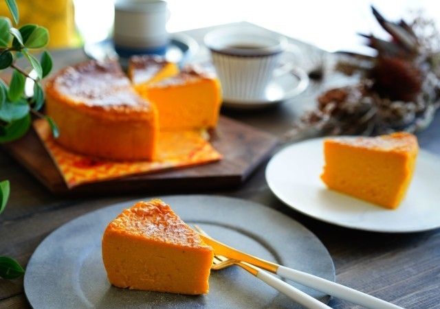 ハロウィンスイーツはこれで決まり 混ぜて焼くだけ 簡単かぼちゃのチーズケーキ Michill ミチル