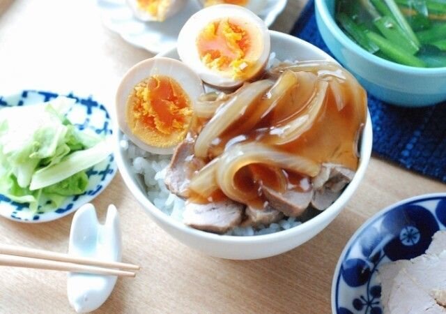 昼ごはん何つくろう を解決します ボリューム満点しかも高コスパ 一週間のランチ丼レシピ Michill Bygmo ミチル