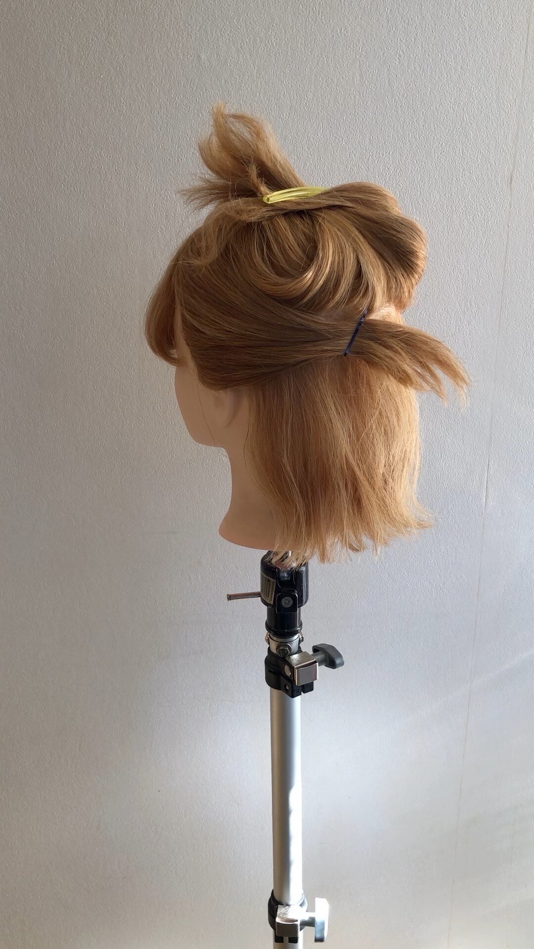 そのままとめるだけ ズボラ女子必見 短めボブのおしゃれポニーテールヘアアレンジ Michill ミチル