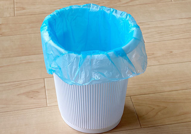 ダイソー　便利グッズ　ロールゴミ袋用ゴミ箱（丸型）　使用例
