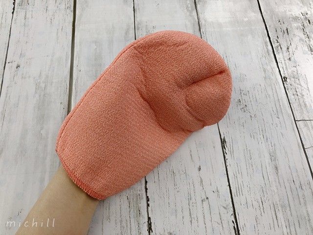 お肌のお手入れ大丈夫 ダイソーの激売れアカスリミトンはタオルよりもおすすめ Michill ミチル