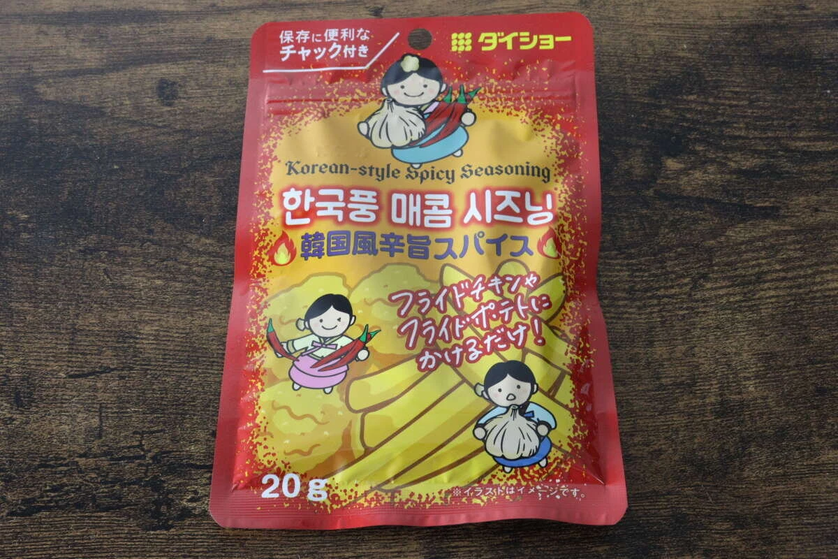 赤色のパッケージが特徴的な韓国風辛旨スパイスの全体像