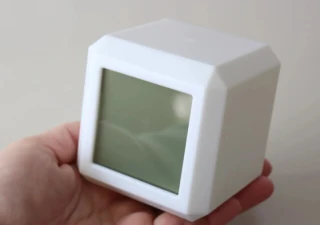 ダイソーで500円…って悩むのもったいない！この見た目この機能は凄い！お得な電気小物3選