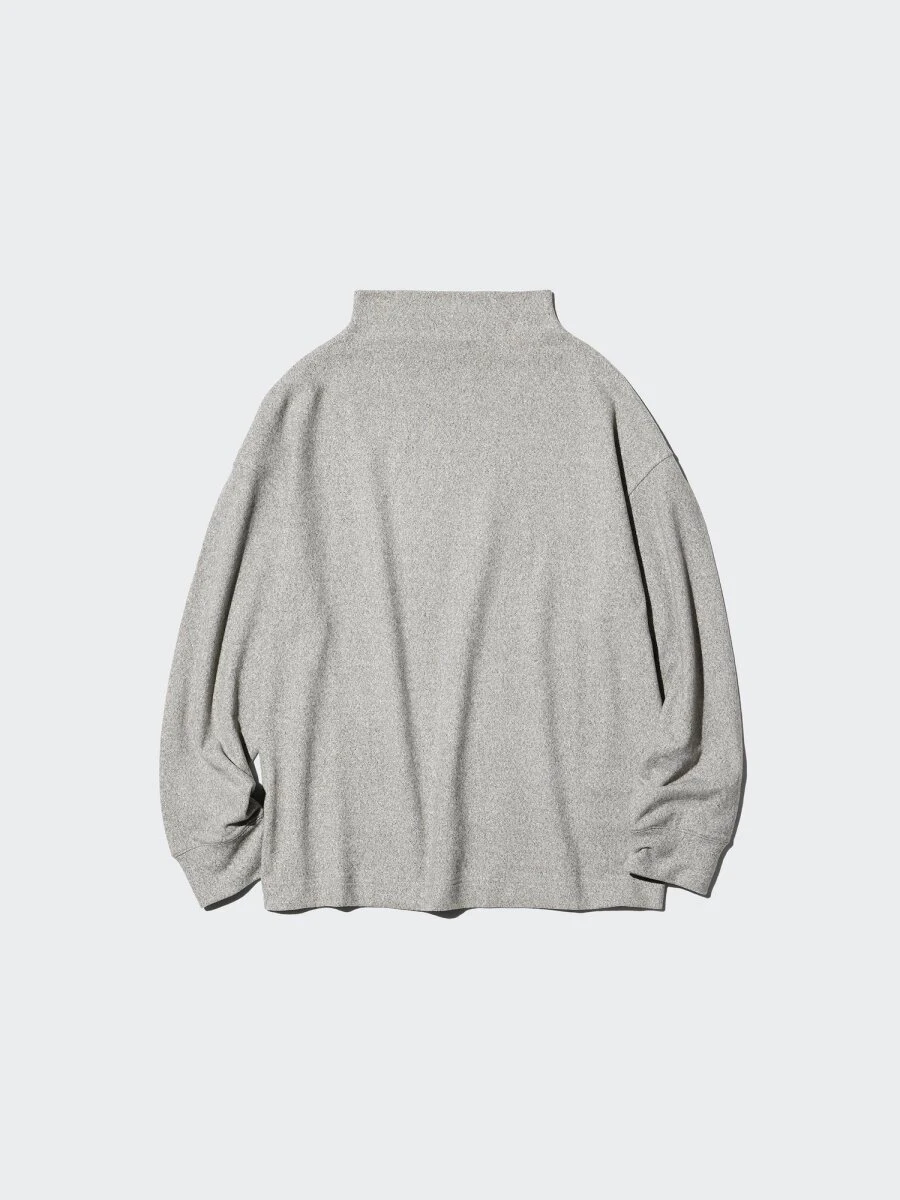 グレーのソフトニットフリースモックネックTシャツ グレーのソフトニットフリースモックネックTシャツ
